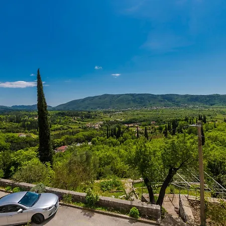 Baan With Epic View And Private Pool * Ljuta