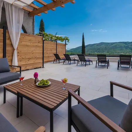 Baan With Epic View And Private Pool