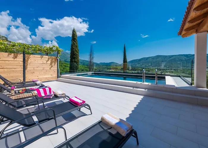 Baan With Epic View And Private Pool شقة *