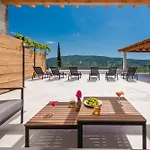 Baan With Epic View And Private Pool * Ljuta
