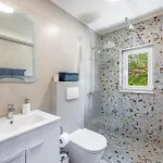 Baan With Epic View And Private Pool Ljuta