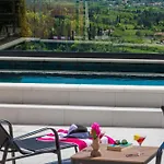 Διαμέρισμα Baan With Epic View And Private Pool Ljuta
