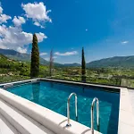 Baan With Epic View And Private Pool Apartman