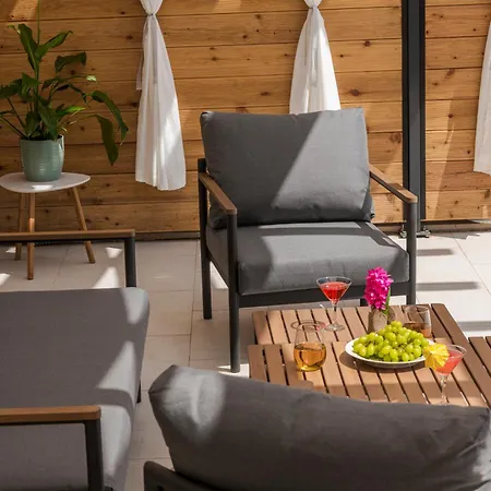 Apartman Baan With Epic View And Private Pool