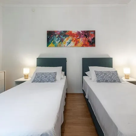 Baan With Epic View And Private Pool Ljuta