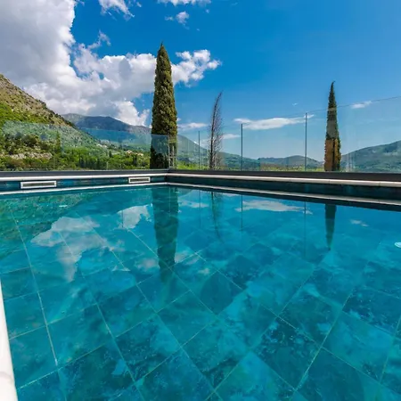 Baan With Epic View And Private Pool Apartment Ljuta