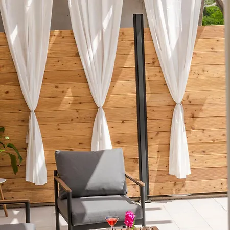 Baan With Epic View And Private Pool Ljuta