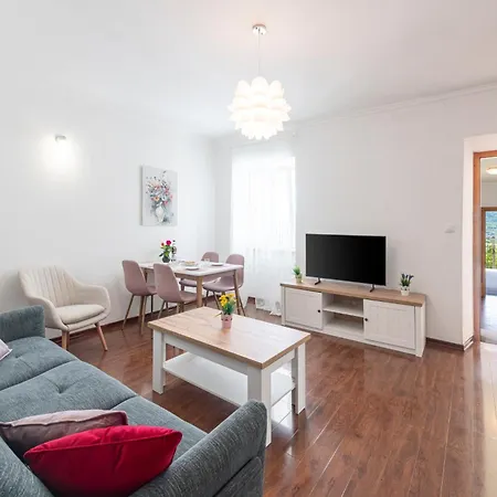 Baan With Epic View And Private Pool Apartment Ljuta