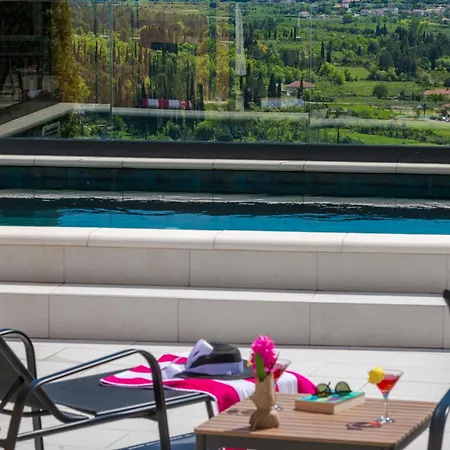 公寓 Baan With Epic View And Private Pool Ljuta