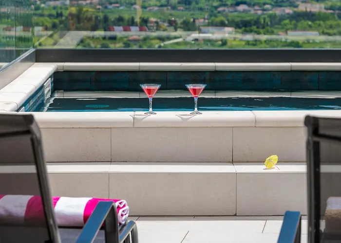 Baan With Epic View And Private Pool