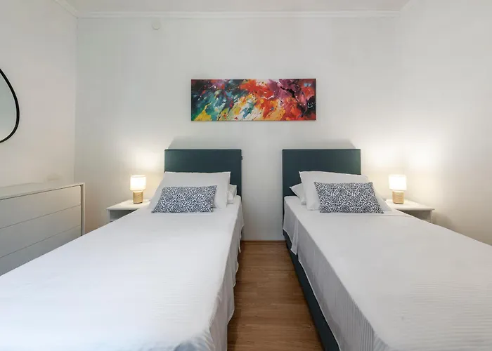 Baan With Epic View And Private Pool Ljuta