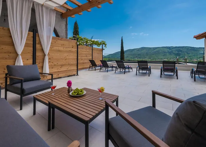 Baan With Epic View And Private Pool